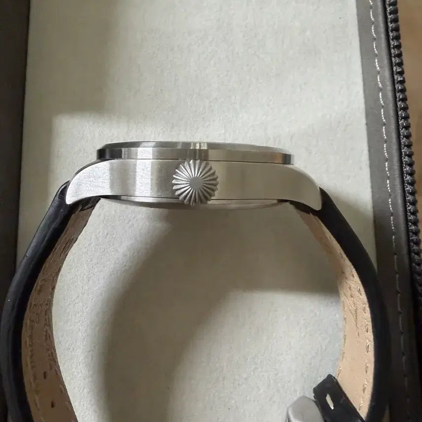 [BUNJANG] Lacoste Pilot Basic Ahin 39 / 라코 파일럿 베이직 아헨 39