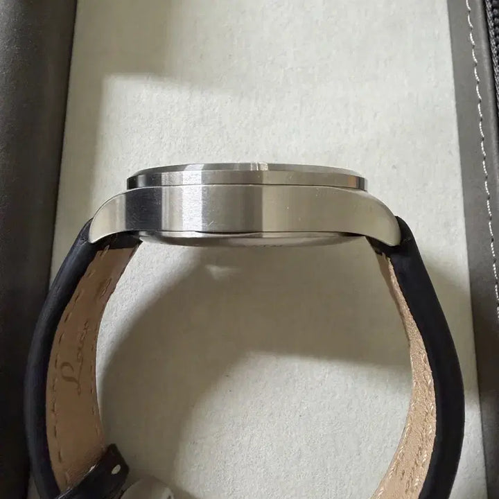 [BUNJANG] Lacoste Pilot Basic Ahin 39 / 라코 파일럿 베이직 아헨 39