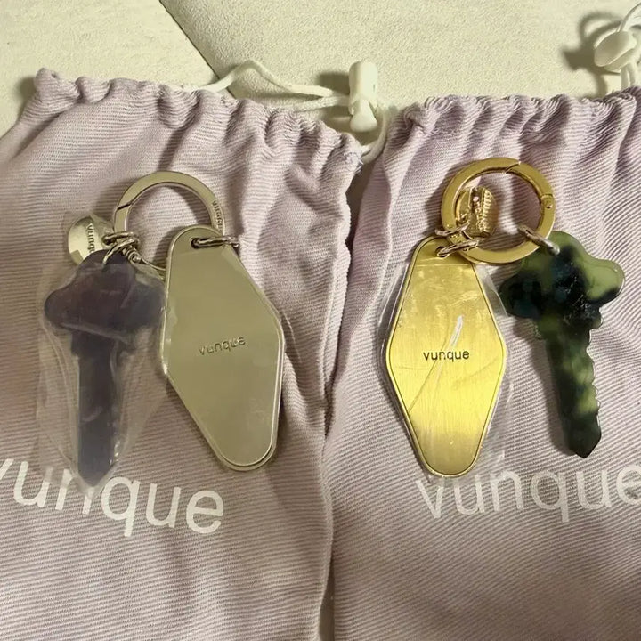 [BUNJANG] Vunque 415 Keyring Set + Dust Bag / vunque 415 키링 세트 + 더스트백