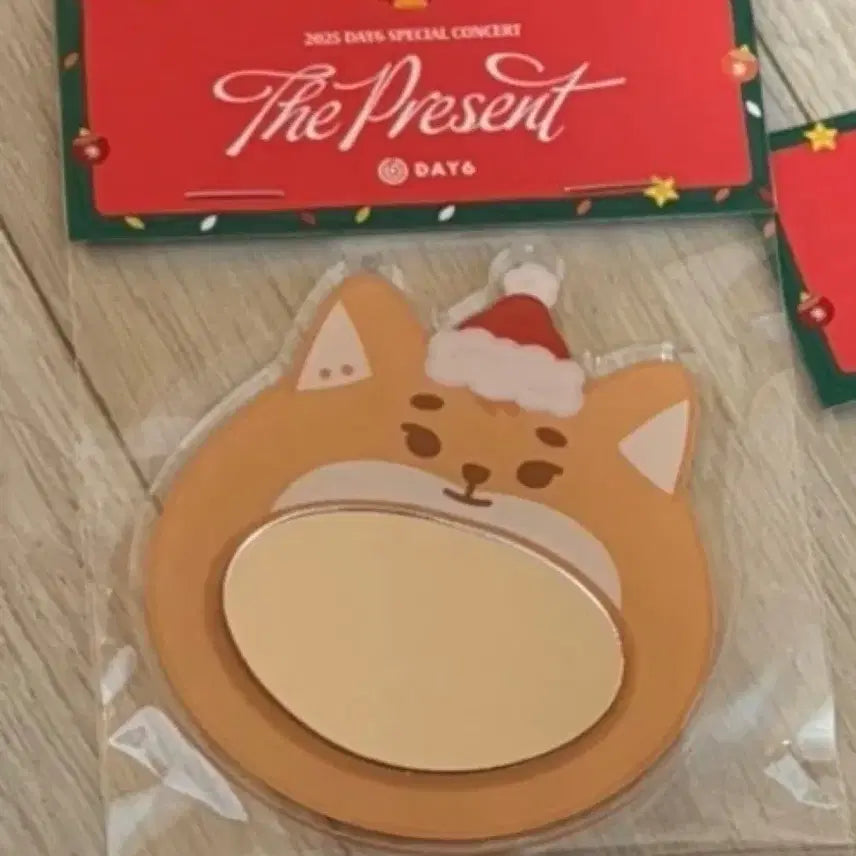 [BUNJANG] DAY6 Made Zone Hand Mirror (Sealed) / DAY6 데이식스 클콘 콘서트 마데존 손거울 미개봉 케 판매합니다!