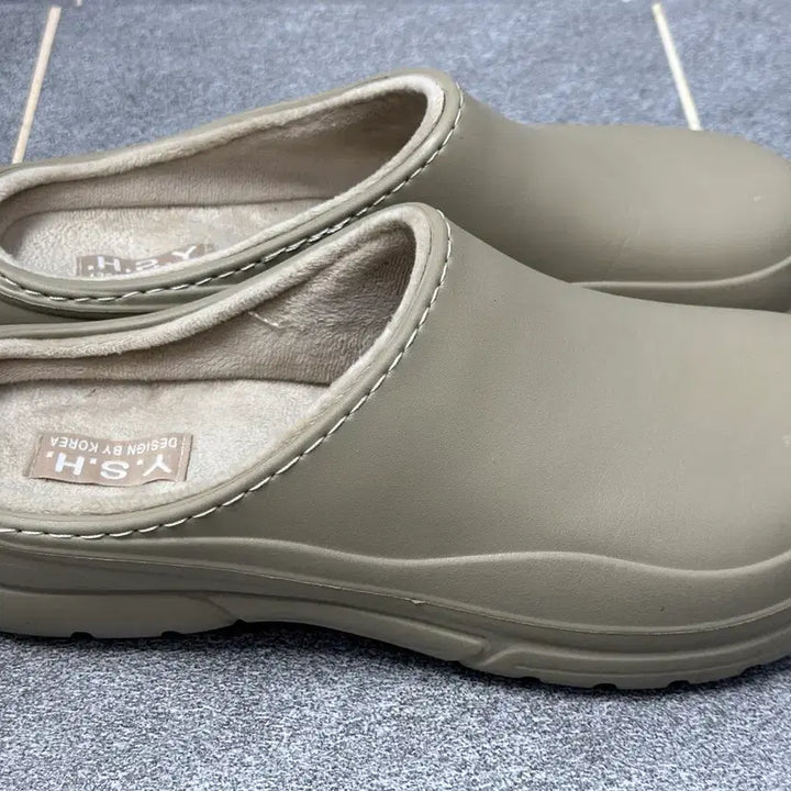 [BUNJANG] Beige Rubber Sandals 4cm Heel / 보세 샌들 판매