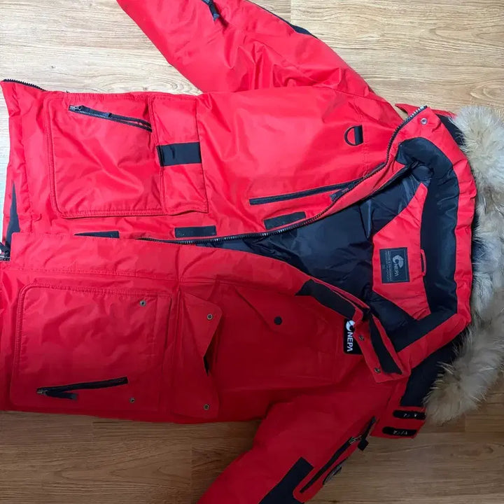 [BUNJANG] Nepa Red Padded Jacket Size 105 / 네파 빨간색 패딩 105