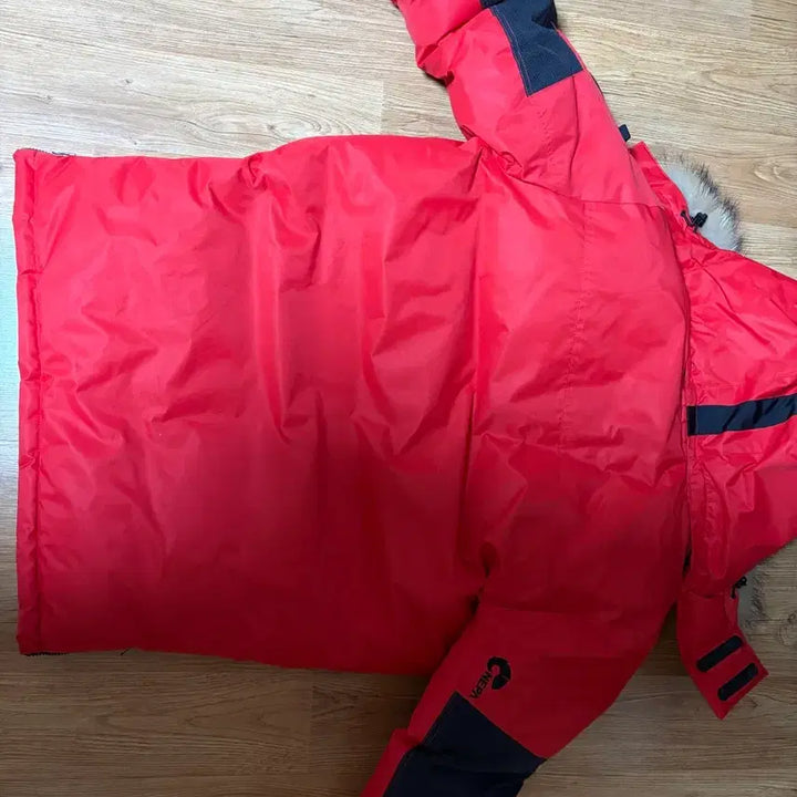 [BUNJANG] Nepa Red Padded Jacket Size 105 / 네파 빨간색 패딩 105