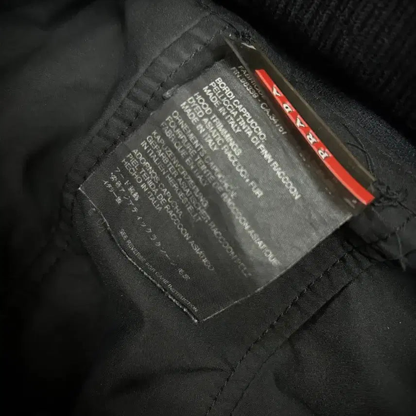 [BUNJANG] Prada Gore-Tex Real Fur Long Down Jacket (IT40) / 프라다 고어텍스 리얼퍼 블랙 롱패딩(IT40)