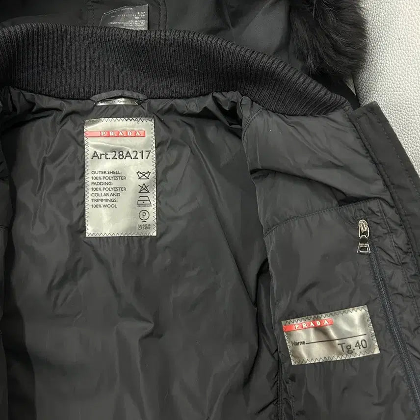 [BUNJANG] Prada Gore-Tex Real Fur Long Down Jacket (IT40) / 프라다 고어텍스 리얼퍼 블랙 롱패딩(IT40)