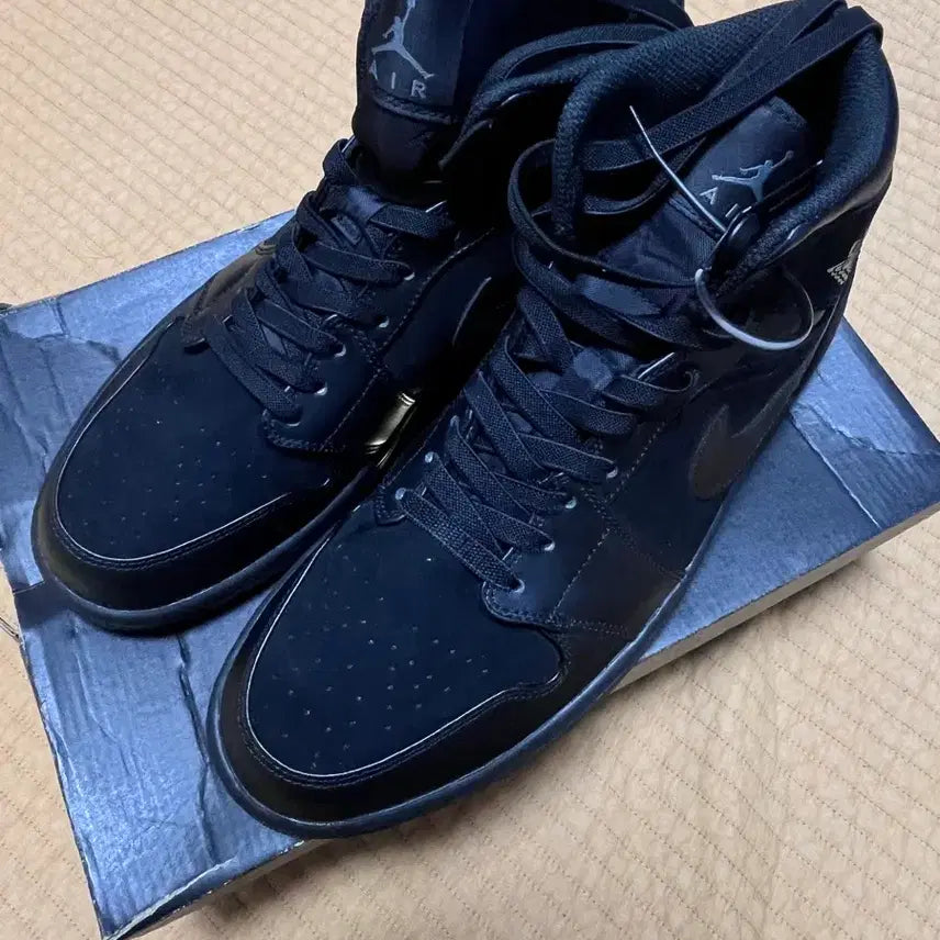 [BUNJANG] Nike Jordan 1 Mid All Black / [285] 나이키 조던1 미드 올블랙