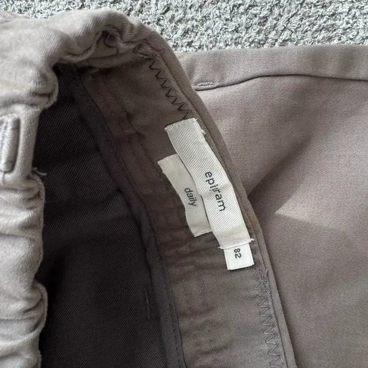 [BUNJANG] Epigram Chino Pants / 에피그램 치노팬츠