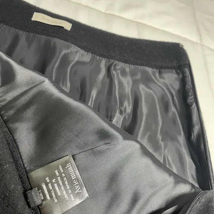 [BUNJANG] Abie Mua Black Wool Skirt / 아비에무아 블랙 울 스커트