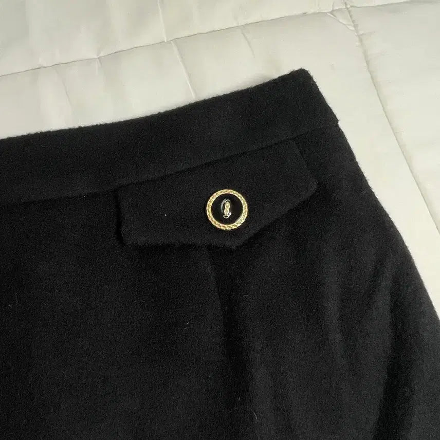 [BUNJANG] Abie Mua Black Wool Skirt / 아비에무아 블랙 울 스커트