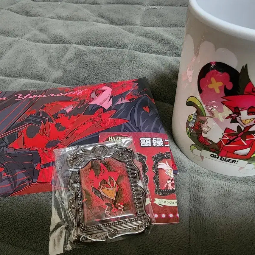 [BUNJANG] Hazbin Hotel Alastor Merch Bundle (Frame + Mug + Photocard) / 해즈빈호텔 알래스터 굿즈 판매 (액자 + 머그컵 + 프박)