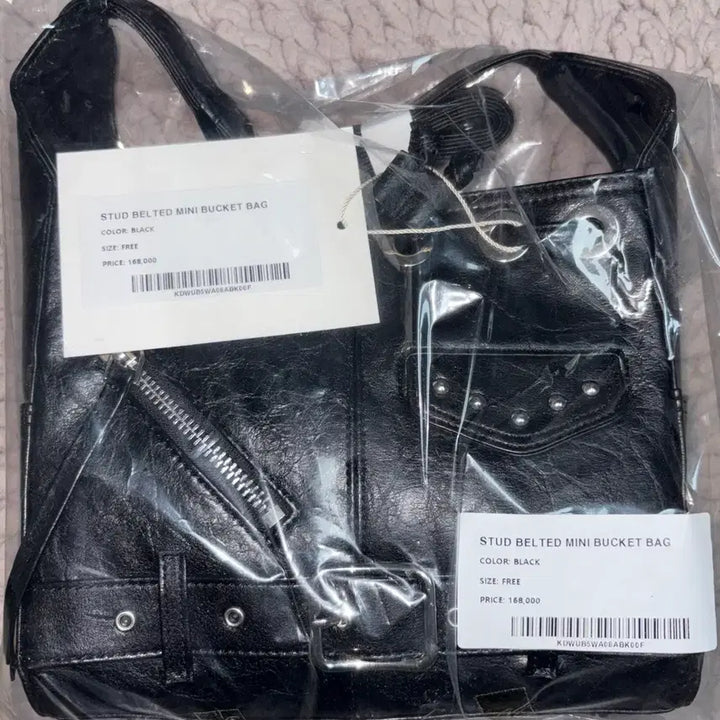 [BUNJANG] DEINET Studded Belted Mini Bucket Bag (Black) / DEINET 다이닛 스터드 벨티드 미니 버킷백 미개봉 블랙