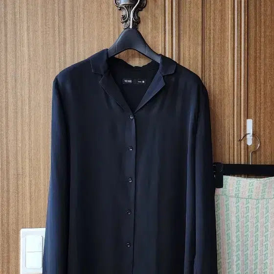 [BUNJANG] MIXXO Black Collar Blouse - Large / 미쏘 블랙 블라우스 라지