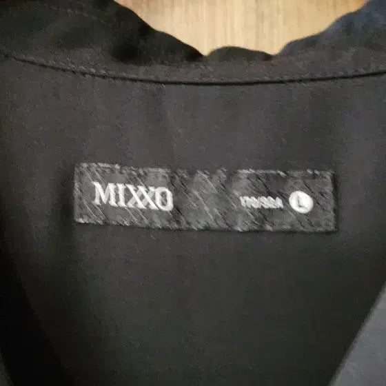 [BUNJANG] MIXXO Black Collar Blouse - Large / 미쏘 블랙 블라우스 라지