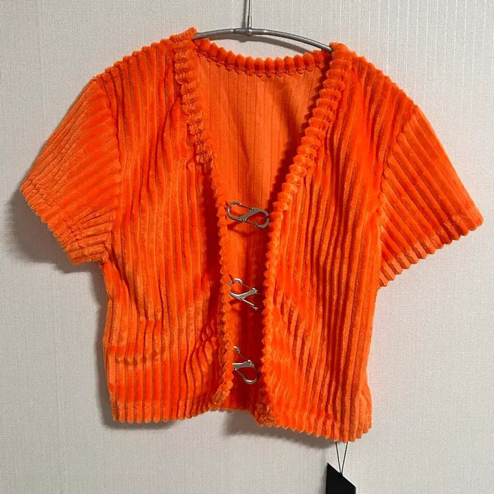 [BUNJANG] LEEY Crop Short Sleeve Cardigan (New) / LEEY 엘이이와이 크롭 반팔 가디건 (새상품)