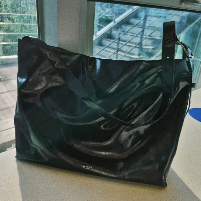 [BUNJANG] Marhen J Space Crossbody Bag / 마르헨제이 스페이스 크로스바디백