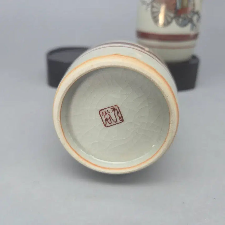 [BUNJANG] Kutani Ware Celadon Porcelain Tokkuri and Cups Set / 연대 좋은 구곡요 묘금 인물매화문 도쿠리 잔 셋
