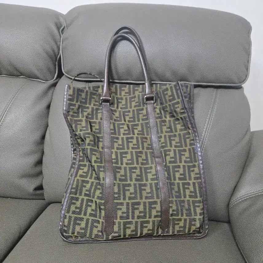 [BUNJANG] Fendi FF Zucca Vertical Bag / 펜디 남성 FF 주카 세로백