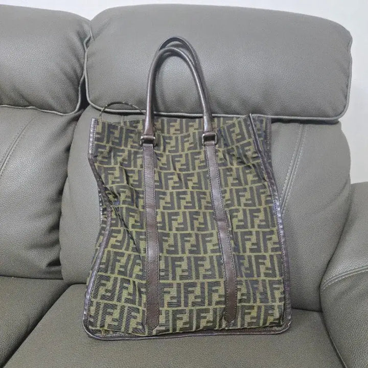 [BUNJANG] Fendi FF Zucca Vertical Bag / 펜디 남성 FF 주카 세로백