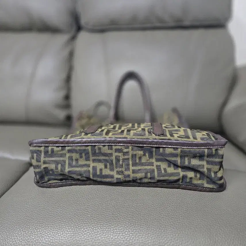 [BUNJANG] Fendi FF Zucca Vertical Bag / 펜디 남성 FF 주카 세로백