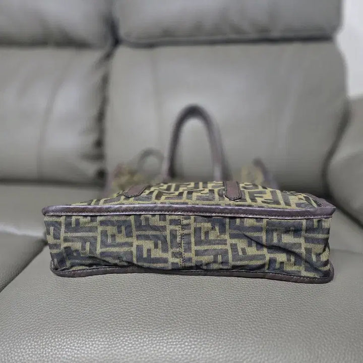 [BUNJANG] Fendi FF Zucca Vertical Bag / 펜디 남성 FF 주카 세로백