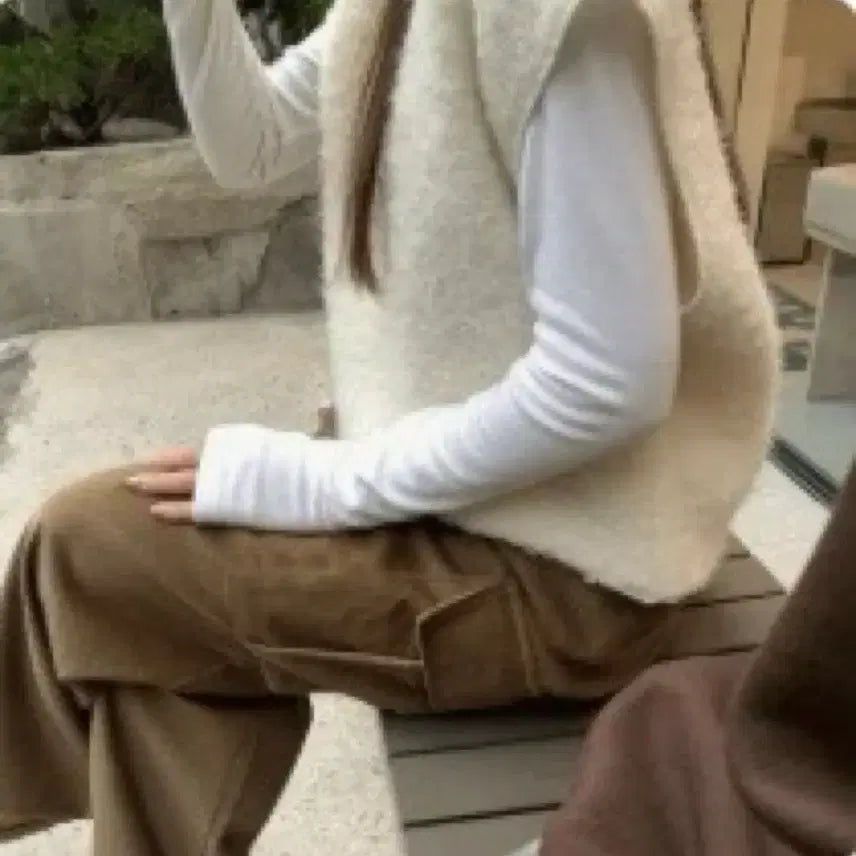 [BUNJANG] Shopveil Ivory Boucle Wool Vest / <새상품>샵베일 아이보리 부클 울 베스트 조끼