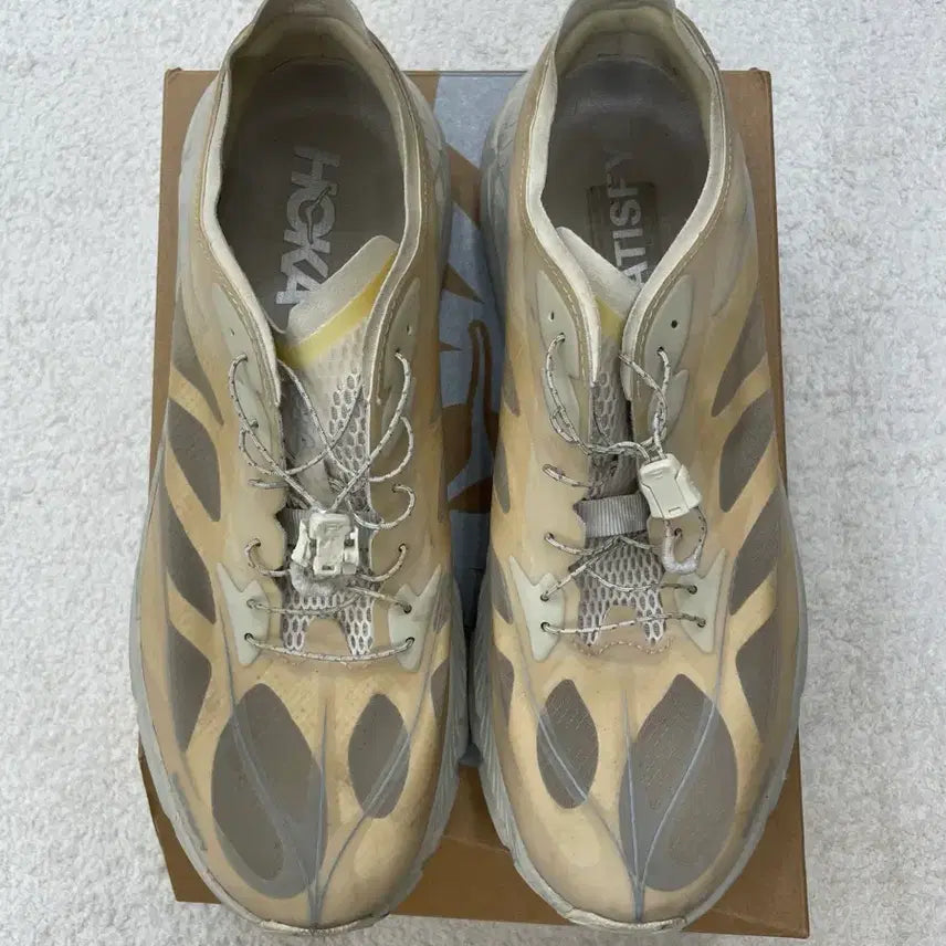 [BUNJANG] Satisfy Mafate Speed 4 Ivory [295] / 새티스파이 호카 마파테4 아이보리 [295]