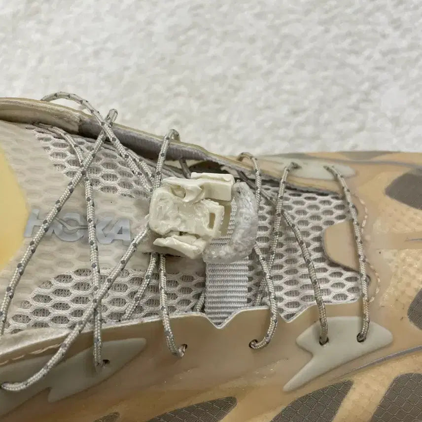 [BUNJANG] Satisfy Mafate Speed 4 Ivory [295] / 새티스파이 호카 마파테4 아이보리 [295]