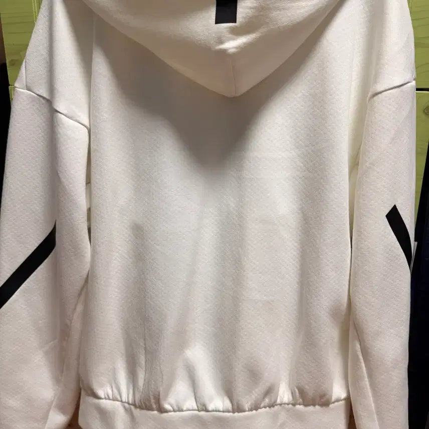 [BUNJANG] Adidas White Hoodie Zip-up (Size S) / 아디다스 화이트 후드집업 S