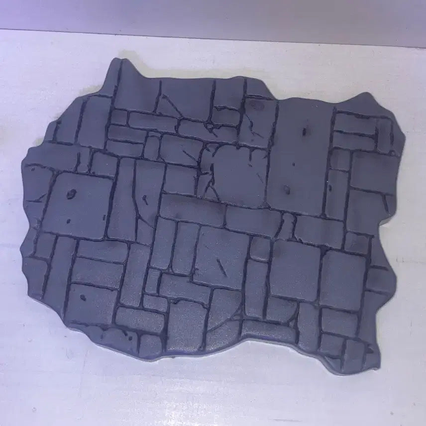 [BUNJANG] Attack on Titan Levi Sofa Statue Figure / 진격의 거인 리바이 고전쿠지 b상 소파 좌상피규어 제일복권 자유로의 진격