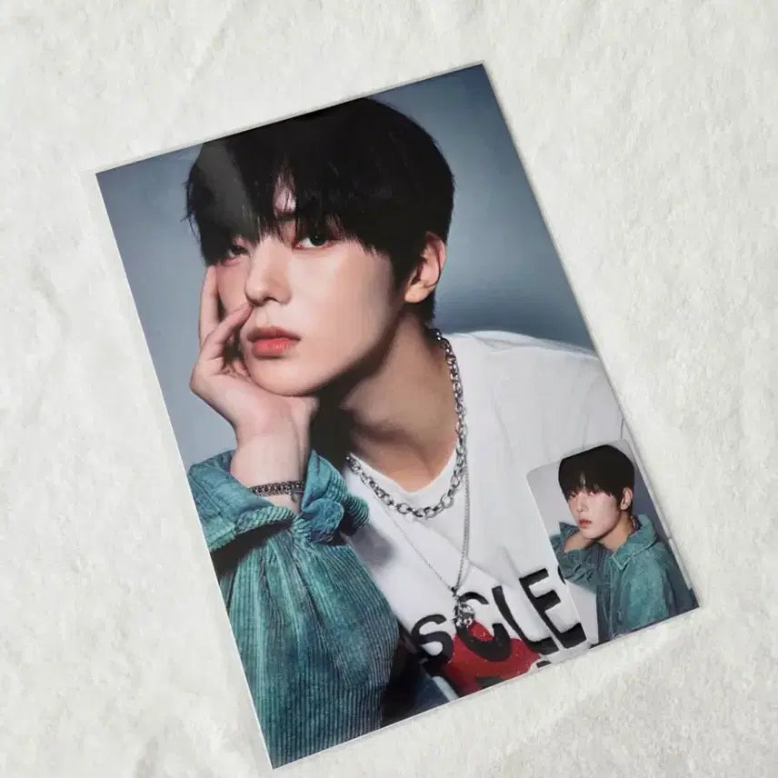 [BUNJANG] Bop-le 2 Lee Jung Poster with Photocard / 미개봉 포카포함) 보플2 전이정 보플 전시회 포스터