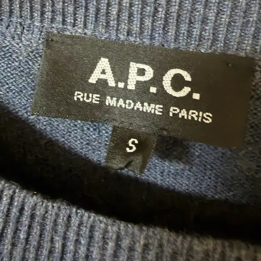 [BUNJANG] A.P.C. Blue Knit Sweater / A.P.C. 아페쎄 블루 니트 스웨터