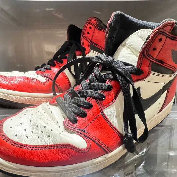 [BUNJANG] Jordan 1 High Bred Toe 285 Sneakers / 조던1 하이 벗투시 285