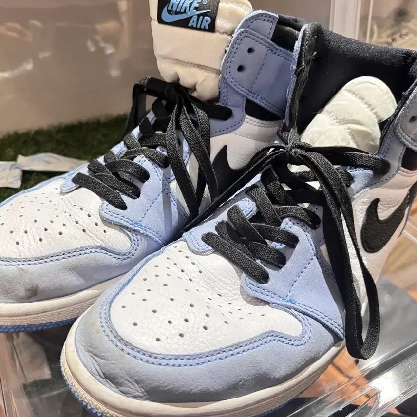 [BUNJANG] Nike Jordan 1 High University Blue Sneakers / 조던 1 하이 유니버시티 블루 280