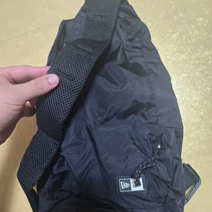 [BUNJANG] New Era Packable Sling Bag / 뉴에라 패커블 슬링백