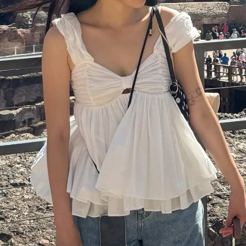 [BUNJANG] The Barnet Magnolia Off Shoulder Top White / 더바넷 Magnolia 오프숄더 탑 화이트 팝니다