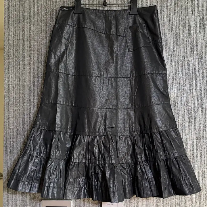 [BUNJANG] ZIZOU Dark Gray Metallic Tiered Ruffle Long Skirt / 지주 ZIZOU 다크 그레이 메탈릭 프릴 셔링 캉캉 롱 스커트 치마 77