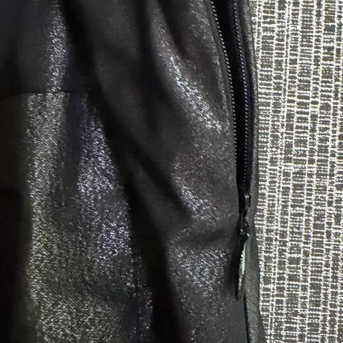 [BUNJANG] ZIZOU Dark Gray Metallic Tiered Ruffle Long Skirt / 지주 ZIZOU 다크 그레이 메탈릭 프릴 셔링 캉캉 롱 스커트 치마 77