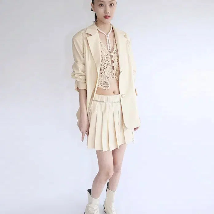 [BUNJANG] Nofficial No Piece Roll-up Sleeveless Pintuck Jacket - Butter / 노피셜노피스 롤업 슬리브리스 핀턱 자켓 버터 새 제품