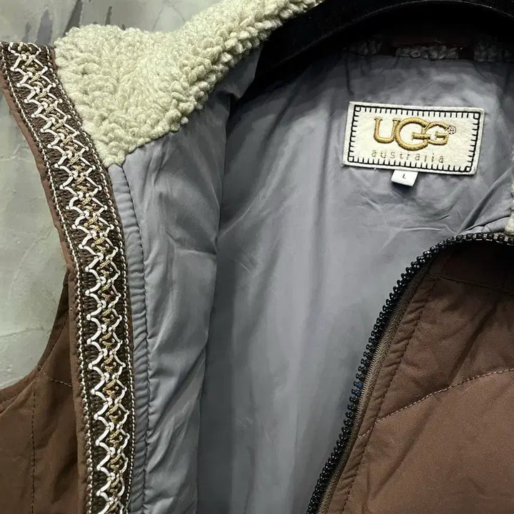 [BUNJANG] UGG Padded Vest / 정품))66 UGG 어그 패딩 베스트