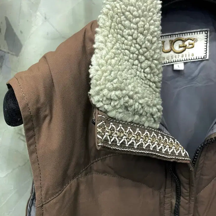[BUNJANG] UGG Padded Vest / 정품))66 UGG 어그 패딩 베스트