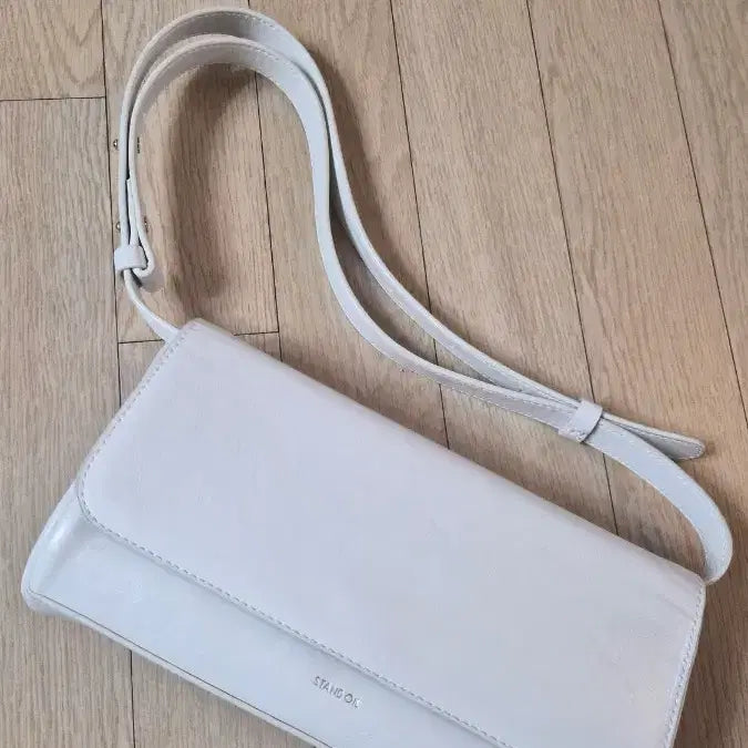 [BUNJANG] Stand Oil Butter Bag Classic Cream / 스탠드오일( 버터백 클래식)