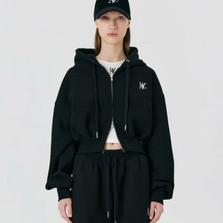 [BUNJANG] W.A.U. 크롭 후드 집업 Jacket / 우알롱 크롭 후드 집업 후드티 여성 잠바 검정