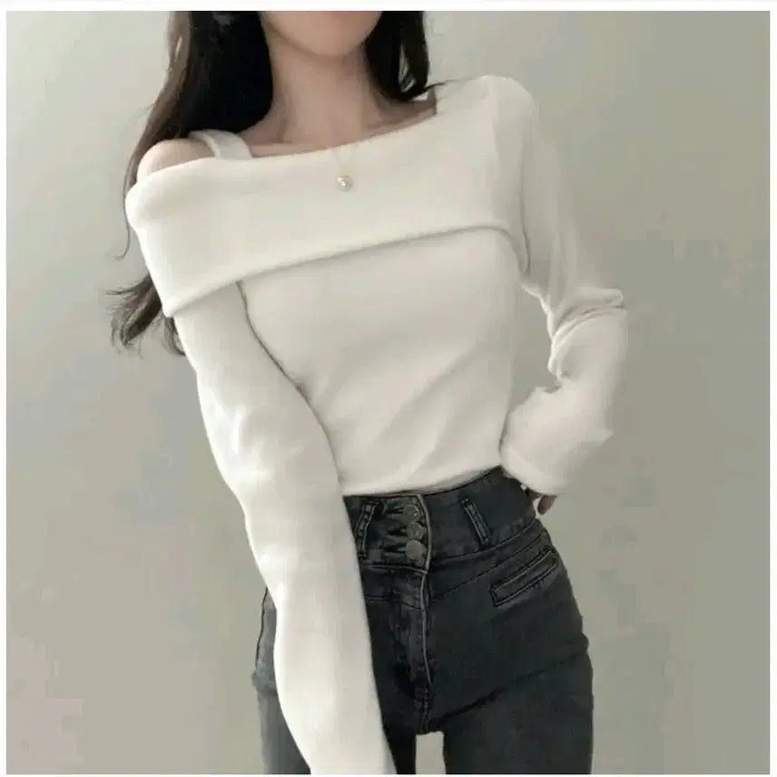 [BUNJANG] Ably Cozy Off-Shoulder Top / 에이블리 포근 언발 오프숄더
