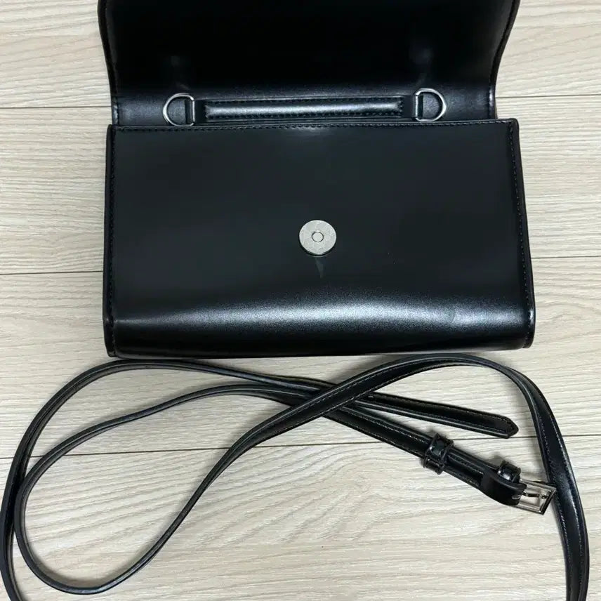 [BUNJANG] MANIC Mini Crossbag / 블랙 미니 크로스백 새상품 매니크