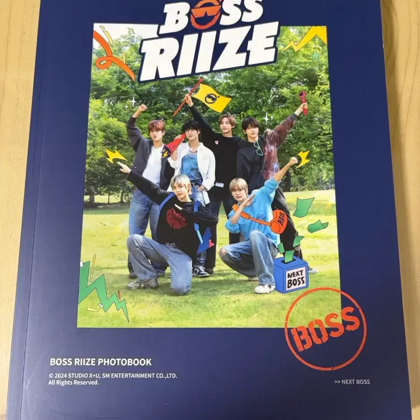 [BUNJANG] Riize BOSS Photobook (Unsealed) / BOSS 라이즈 포토북