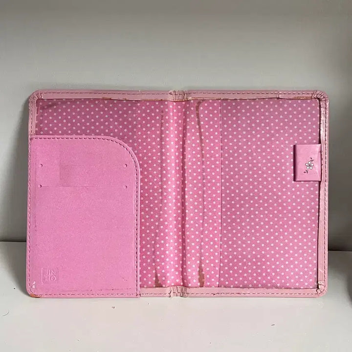 [BUNJANG] Hello Kitty Passport Case, Card Wallet &amp; Binder Set / 고전 헬로키티 여권케이스, 카드지갑 바인더 세트