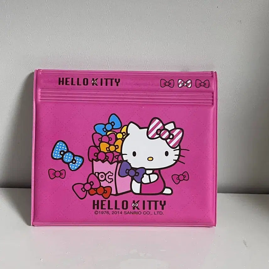 [BUNJANG] Hello Kitty Passport Case, Card Wallet &amp; Binder Set / 고전 헬로키티 여권케이스, 카드지갑 바인더 세트
