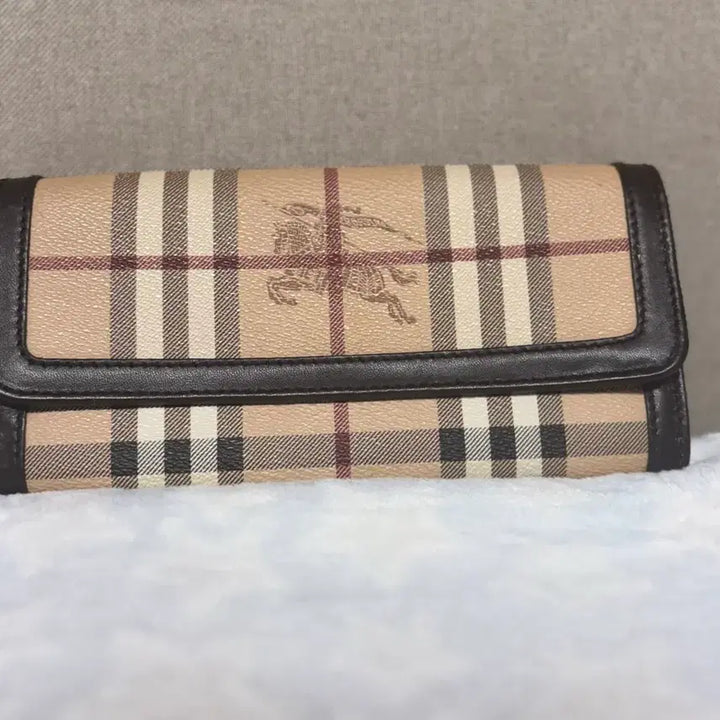 [BUNJANG] Burberry Haymarket Check Wallet (Unused) / 버버리 체크 헤이마켓 (이번주만 30만원)