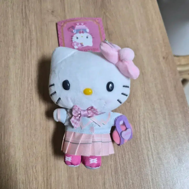 [BUNJANG] Sanrio Hello Kitty Kirameki School Mascot Keyring / 산리오 키티 하이틴 키라메키 스쿨 코갸루 교복 마스코트 키링