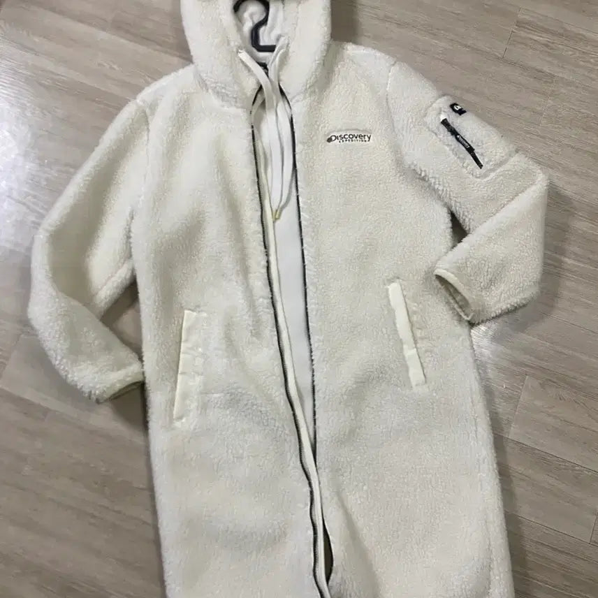 [BUNJANG] Discovery Ivory Fleece / 디스커버리 뽀글이 후리스 아이보리